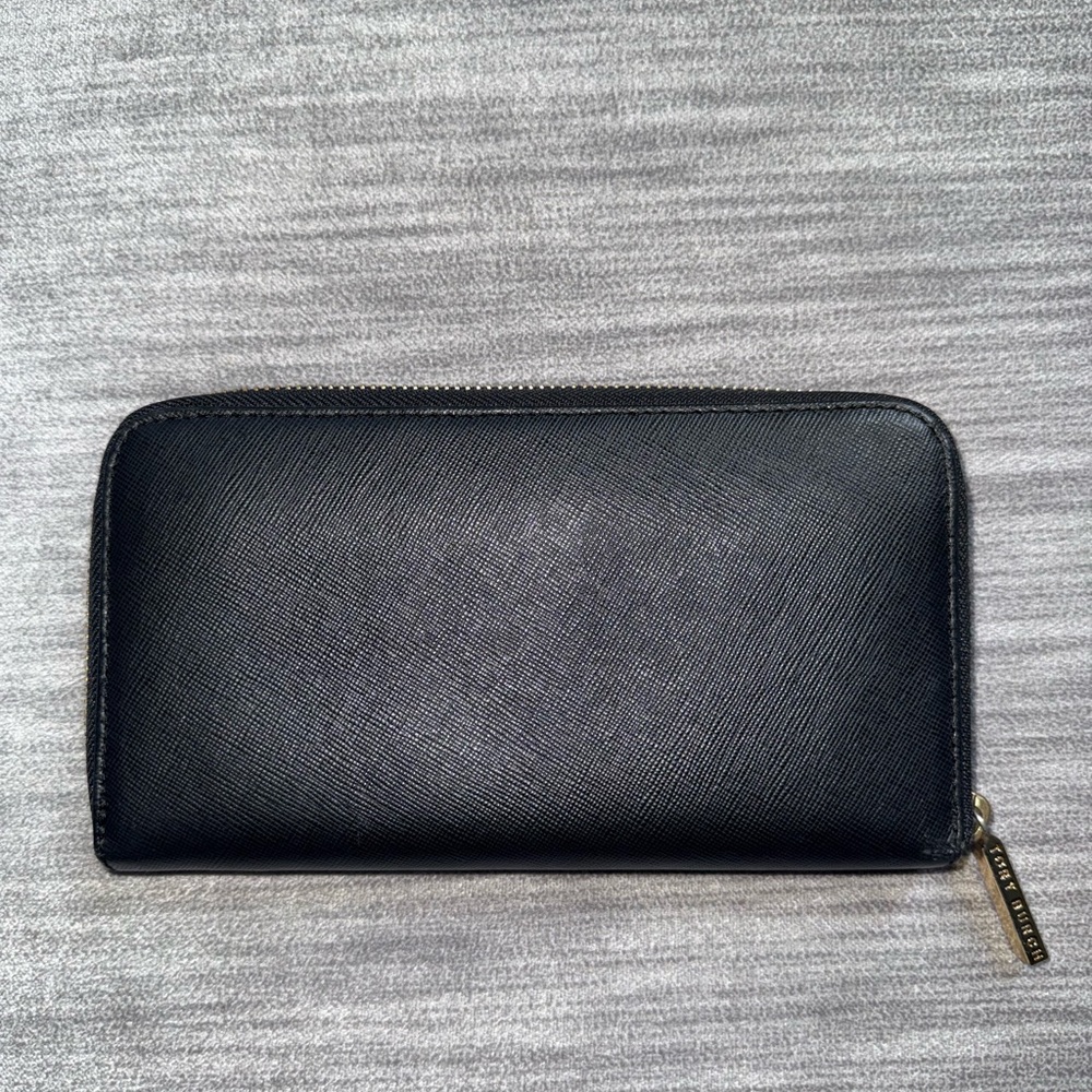 Never Used! Tory Burch black leather wallet - Picture 3 of 3